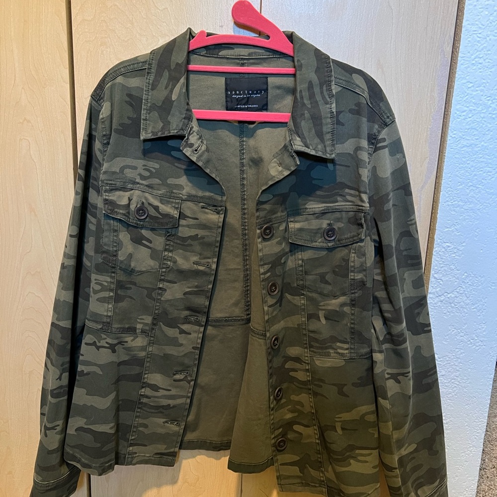 Sanctuary, medium camo jacket